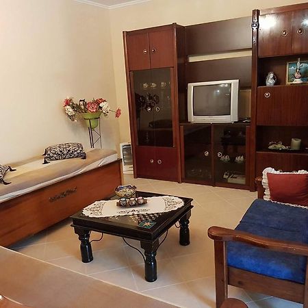 Sunny Holiday Home Kalamata Bagian luar foto