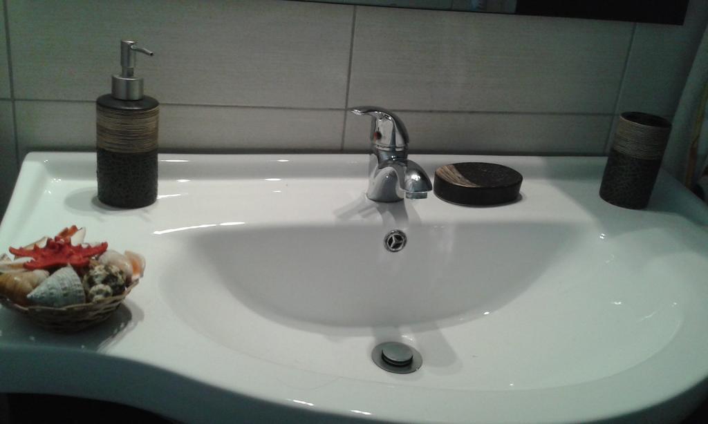 Sunny Holiday Home Kalamata Bagian luar foto