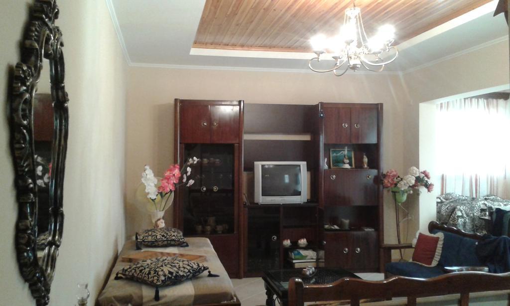 Sunny Holiday Home Kalamata Bagian luar foto