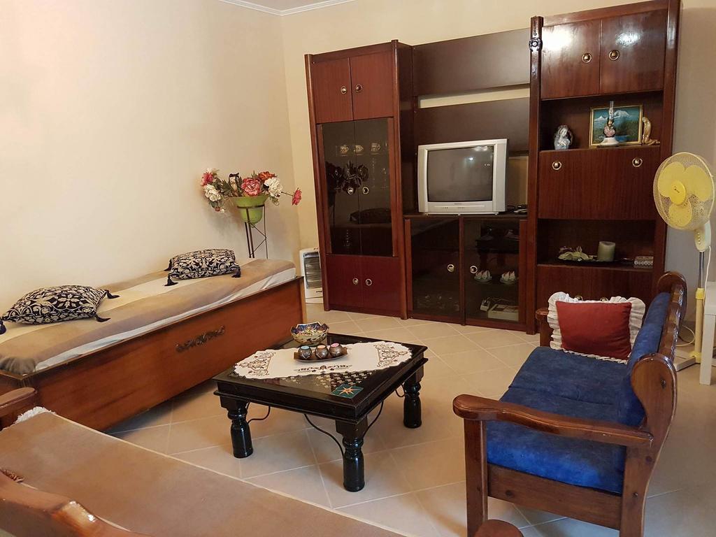Sunny Holiday Home Kalamata Bagian luar foto